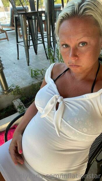 Full leaked Bimbo inflationstar private photo