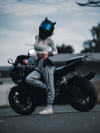 Bimmerblondiee