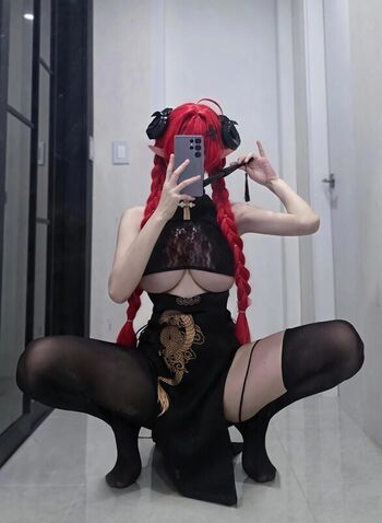 Full leaked Local tv presenters/ private photo