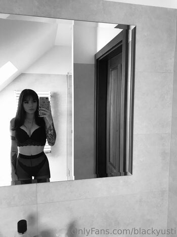 Full leaked Blackyusti private photo