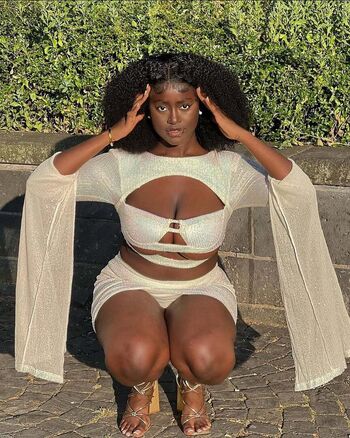 Full leaked Blackyyladyy private photo