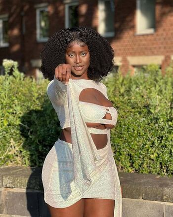 Full leaked Blackyyladyy private photo
