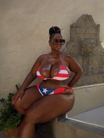 Full leaked Blairbunnie private photo