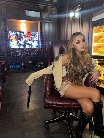 Full leaked Bliccy page private onlyfans photo