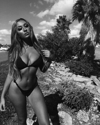 Full leaked Bliccy private onlyfans photo