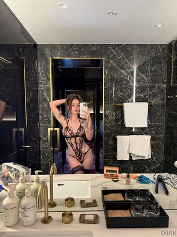 Full leaked Blinkksg private photo