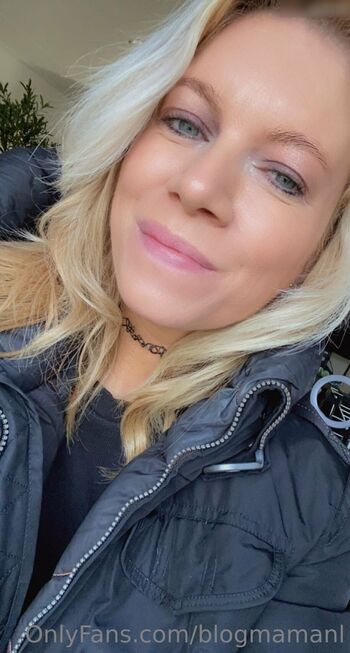 Full leaked Blogmama private photo