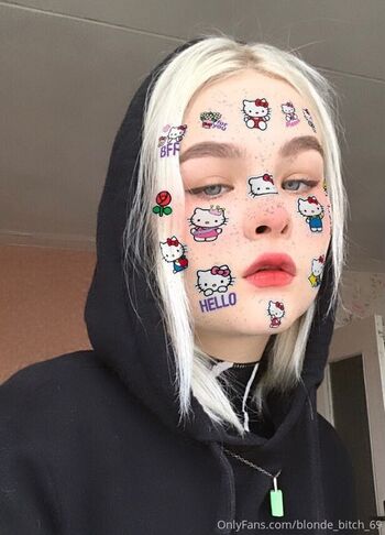 Full leaked Blonde bitch private photo