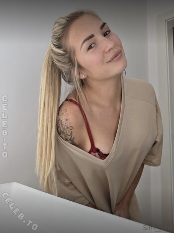 Full leaked Blonde model page private photo