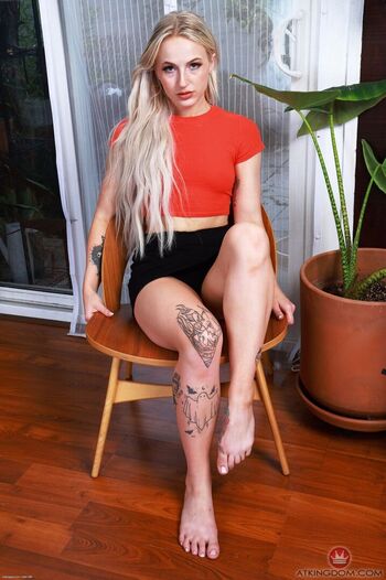Full leaked Blonde rabbit private photo