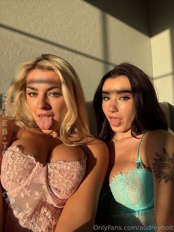 Full leaked Blondeish private photo