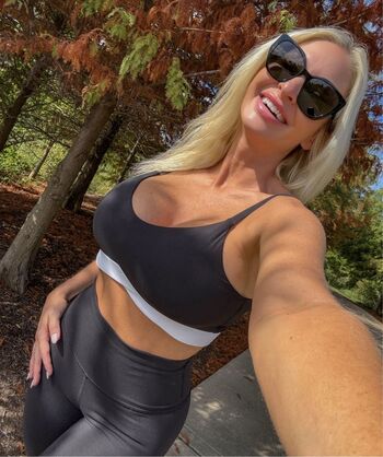 Full leaked Blondie mom bay private photo
