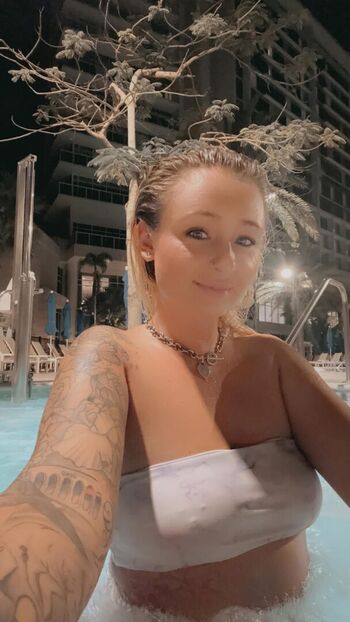 Full leaked Blondiebabyyy private onlyfans photo