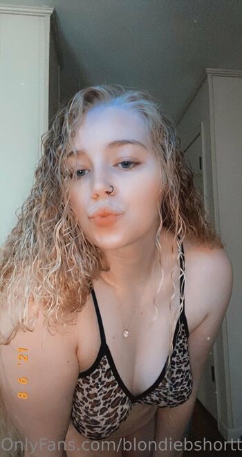 Full leaked Blondiebshortt private photo