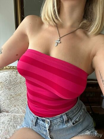 Full leaked Bloodviolet page private photo