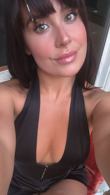 Full leaked Bluntbarbie private photo