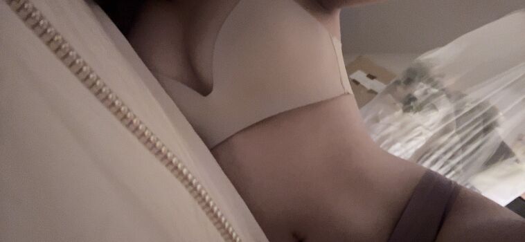 Full leaked Blushingsora private onlyfans photo