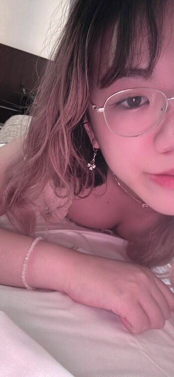 Full leaked Blushingsora private onlyfans photo