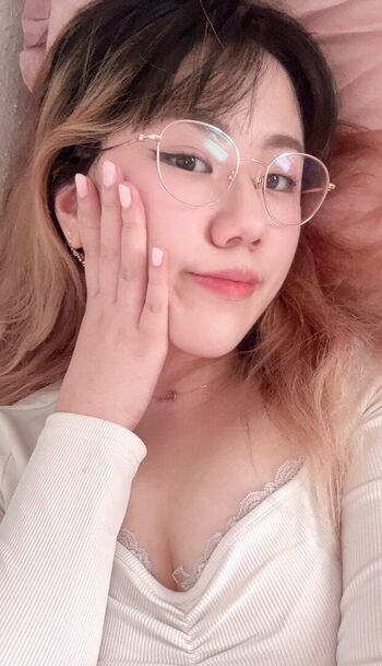 Full leaked Blushingsora private onlyfans photo