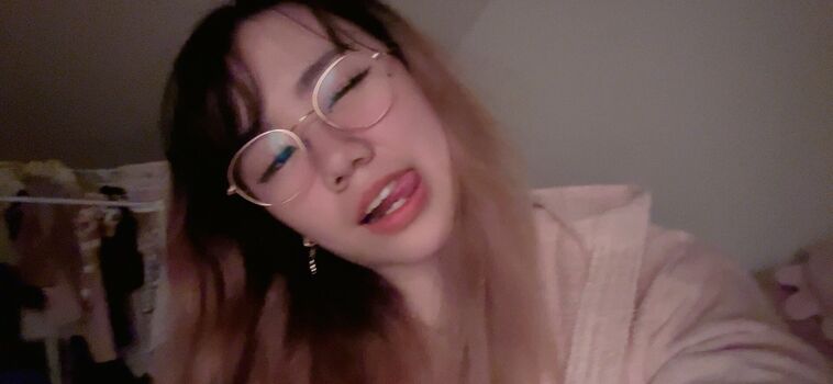 Full leaked Blushingsora private onlyfans photo