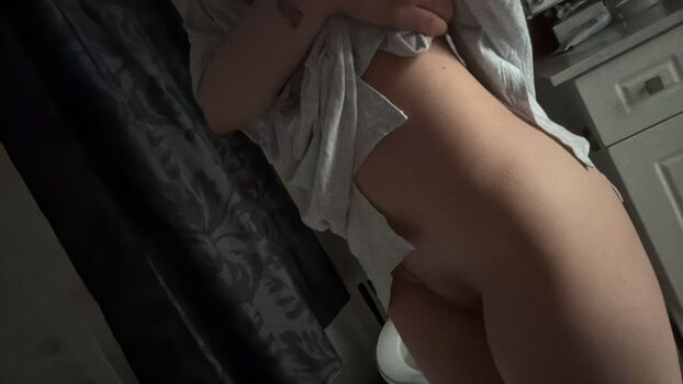 Full leaked Blushymallow private onlyfans photo