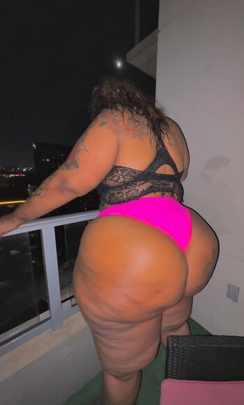 Full leaked Blvckasszilla private onlyfans photo