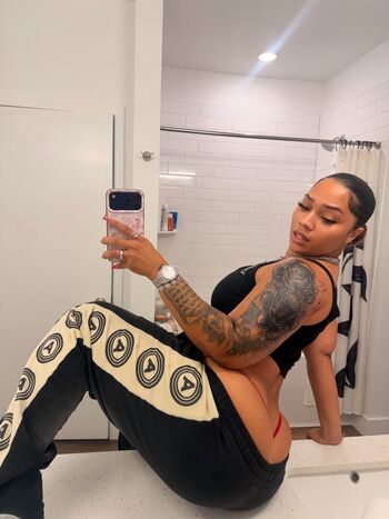 Full leaked Bobbie moore page private photo