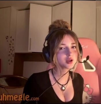 Full leaked Bobbie moore page private photo