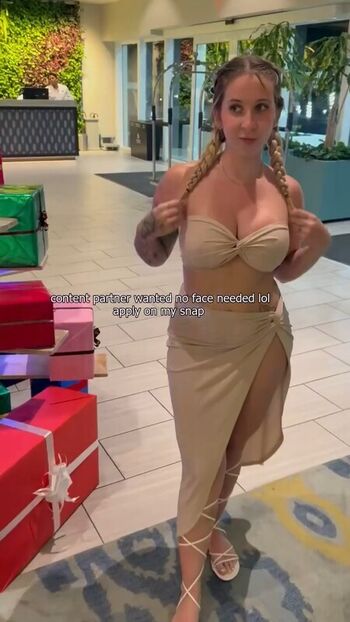 Full leaked Bobbie moore page private photo