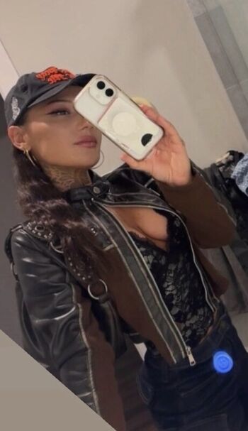 Full leaked Bobbie moore page private photo