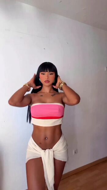 Full leaked Bobbie moore page private photo