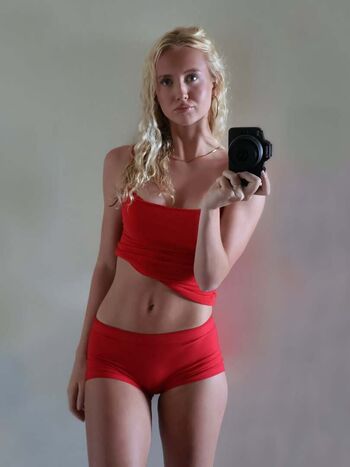 Full leaked Bombette martin private photo