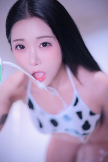 Full leaked Bomi girl crush kpop private onlyfans photo