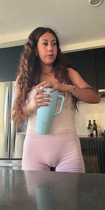 Full leaked Bonniiee private photo