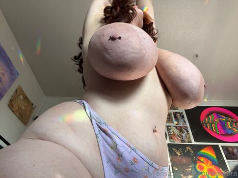 Full leaked Boob swing page private photo