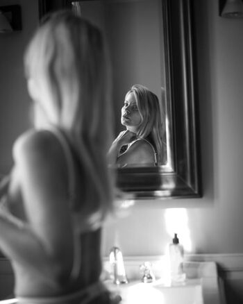Full leaked Boudoir page private photo
