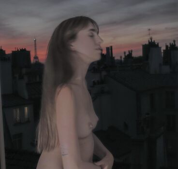 Full leaked Boudoir page private photo