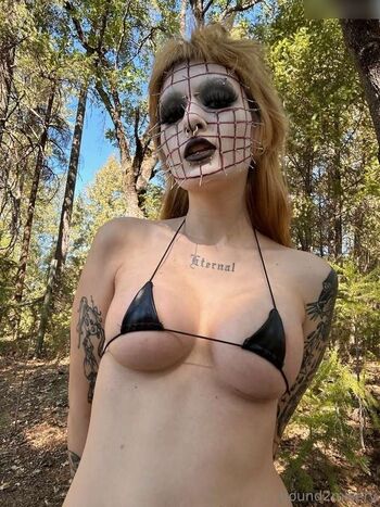 Full leaked Boundmisery private photo