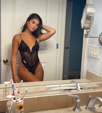Full leaked Boutinela babes private photo