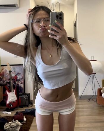 Full leaked Brattybrainiac private onlyfans photo