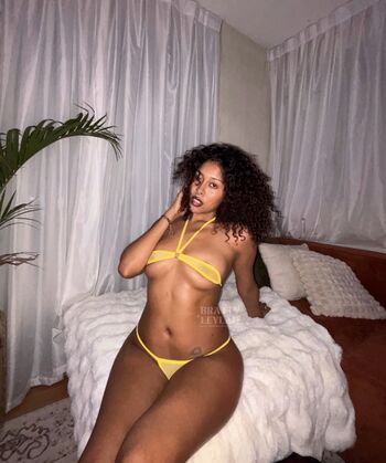 Full leaked Brattyleylah private photo