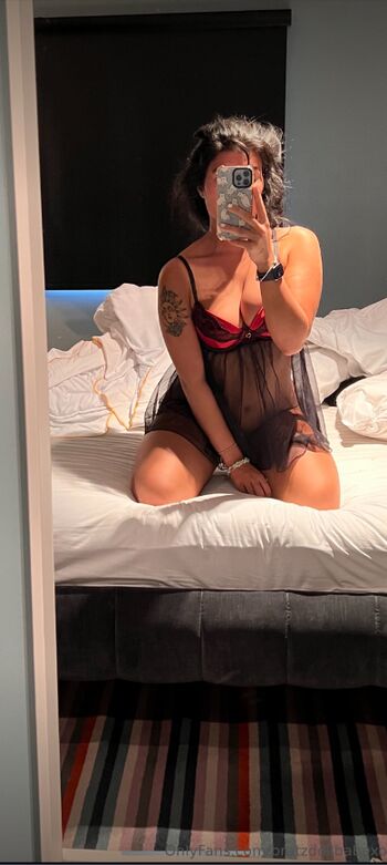 Full leaked Bratzdollbabexo private photo