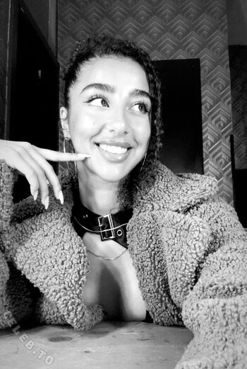 Full leaked Brazil mommy private onlyfans photo