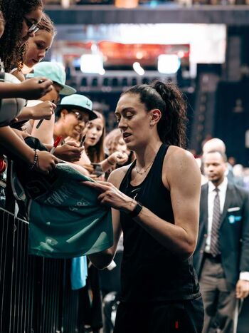 Full leaked Breanna stewart private photo