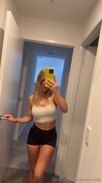 Full leaked Breebrooks private photo