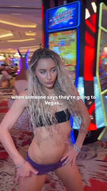 Full leaked Breemoon private onlyfans photo