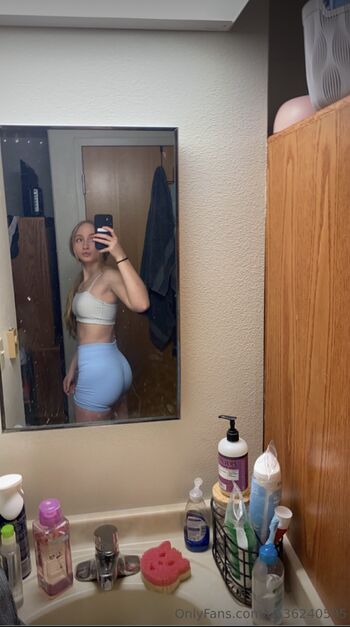 Full leaked Brenna walker private onlyfans photo