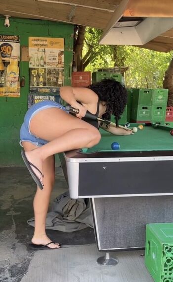 Full leaked Briannagutz private photo