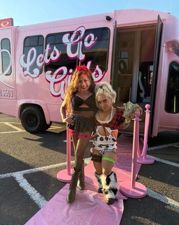 Full leaked Bridget the midget page private photo