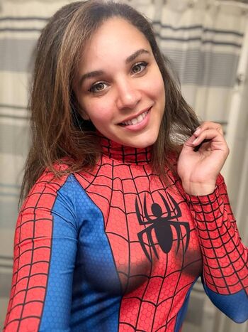 Full leaked Briicosplays private photo